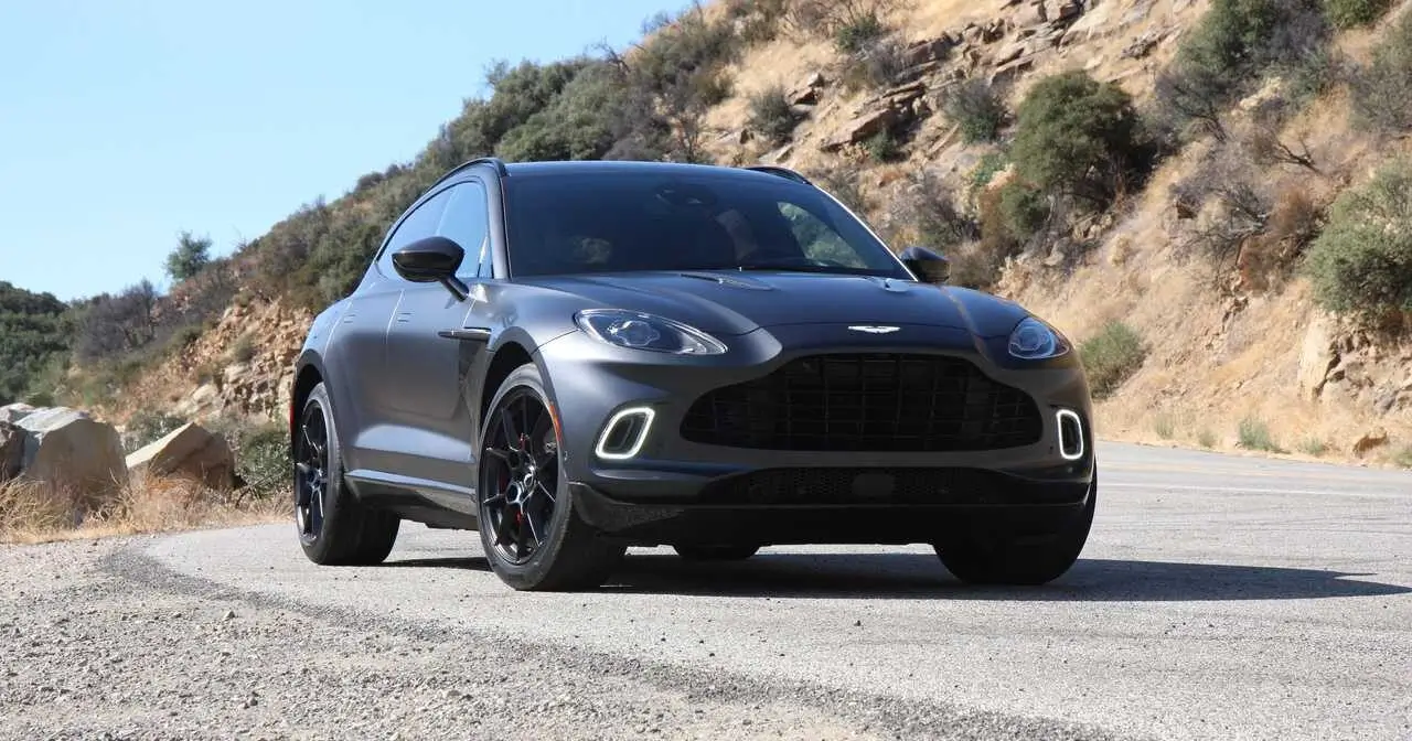 Starservice rivoluziona il noleggio auto: innovazione e servizi su misura per il 2025