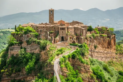 Viaggio tra i borghi più belli e nascosti del Lazio