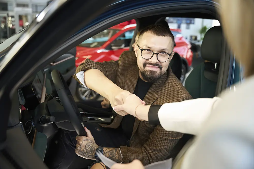 Avis Licenzia 113 Dipendenti: Settore del Noleggio Auto a Rischio