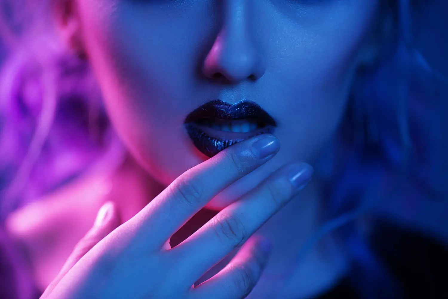 FallowMe: Il sexy shop online che rivoluziona il piacere con stile e discrezione